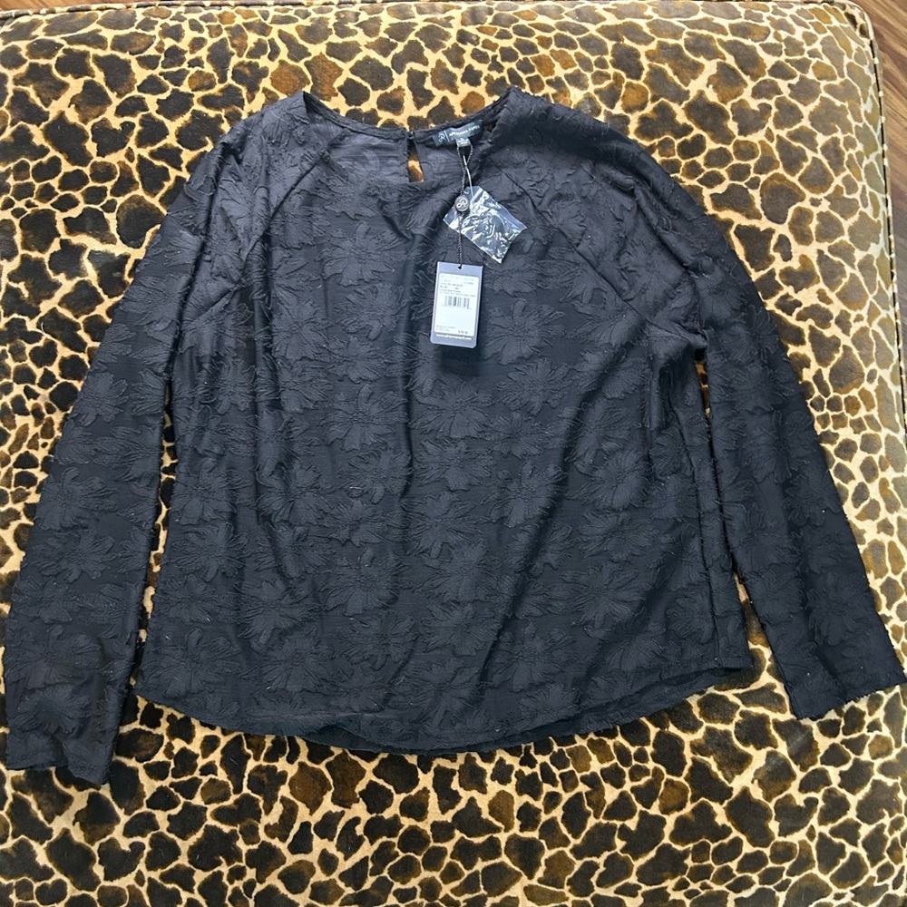 Adrianna Papell Black Floral Textured Blouse